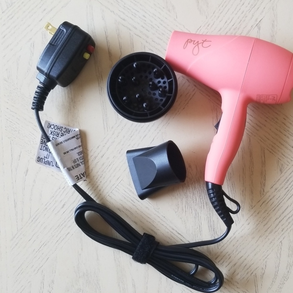 PYT MINI BLOW DRYER
